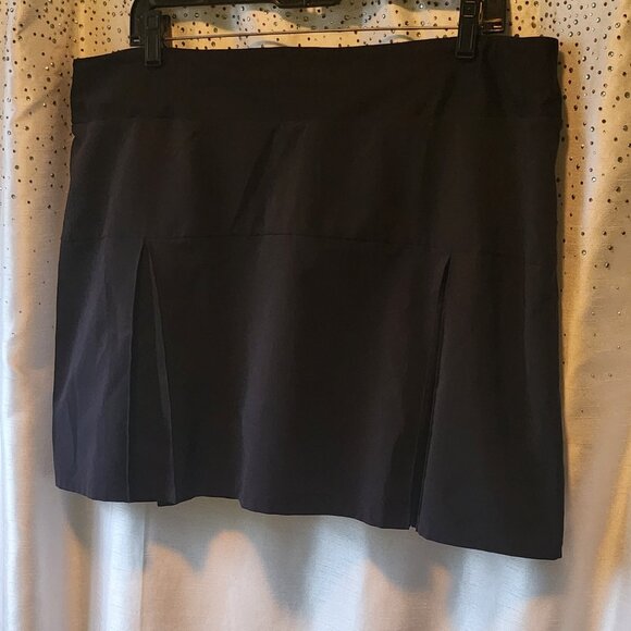 ⛳ XL Lands’ End Black Golf Skirt - Picture 2 of 3